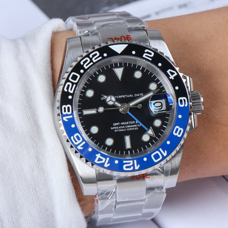Seiko GMT MOD Batman NH34 2024 - Wristmodding